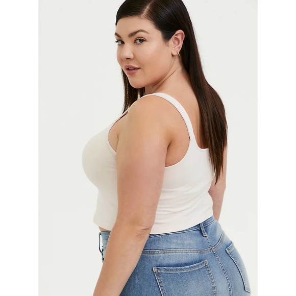 NWT Torrid Light Pink V-Neck Crop Foxy Cami Stretch Top Plus Size: 6X (30) - Picture 3 of 4